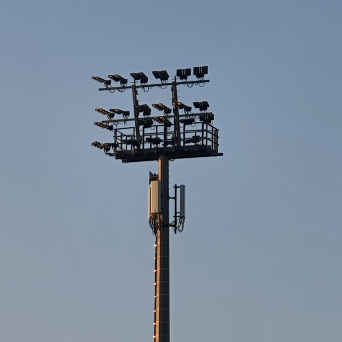 Mobilfunkmast an den Sportpltzen | Foto: Dr. Clemens Kriesel