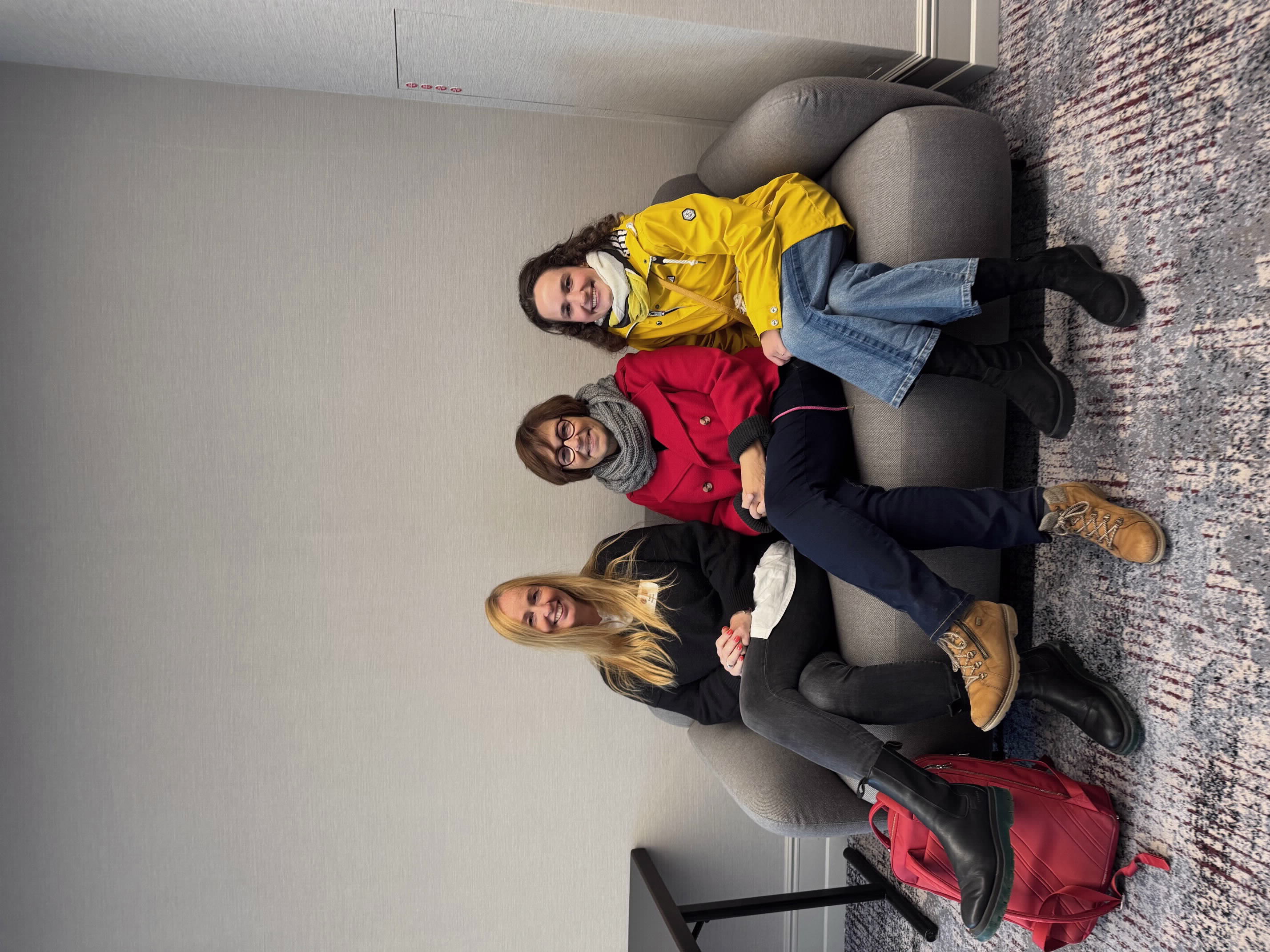 V.l. Kathrin Siebold (CDU), Dr. Andrea Schröder-Ritzrau (SPD), Paula Glogowski (FDP) V.l. Kathrin Siebold (CDU), Dr. Andrea Schröder-Ritzrau (SPD), Paula Glogowski (FDP)