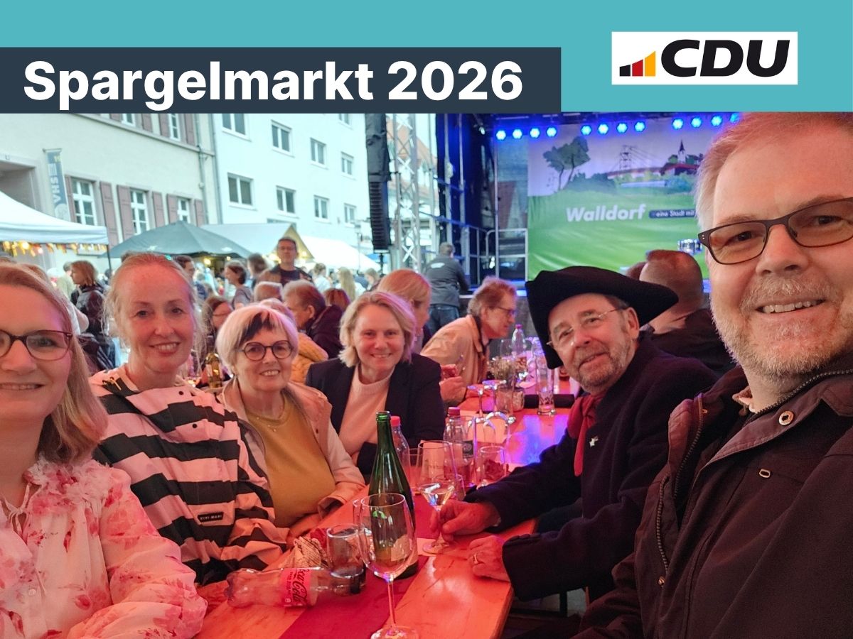 Treffen mit CDU Gemeinder�ten und Landtagsabgeordneter Christiane Staab vor der B�hne am Spargelmarkt | Foto: Kriesel